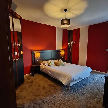 Domaine De La Barbinais فندق 2*
