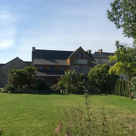 Domaine De La Barbinais فندق 2*